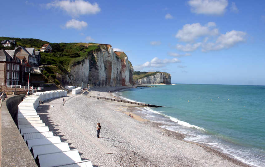 LPD Falaises lumiere matin 2010 LR.jpg